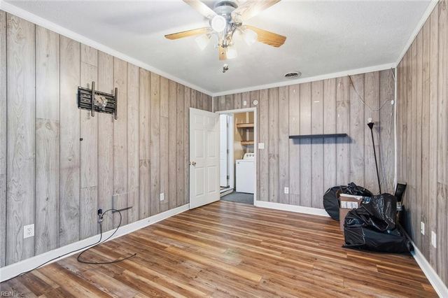 220 Jakes LN, Newport News, VA 23608