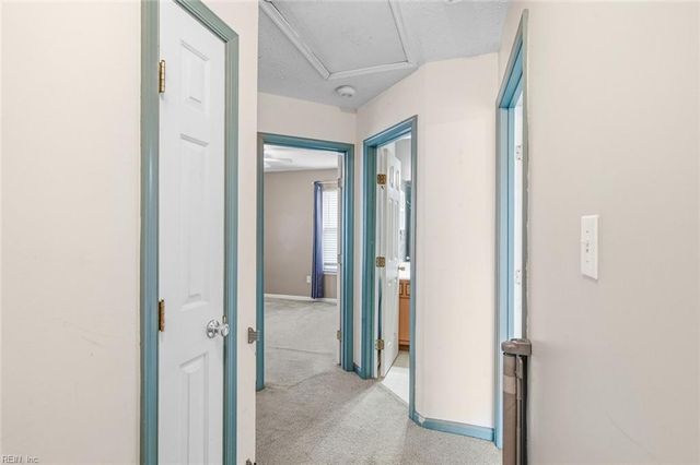 220 Jakes LN, Newport News, VA 23608