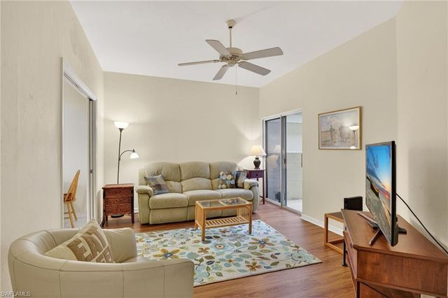 2827 Aintree LN C102, Naples, FL 34112