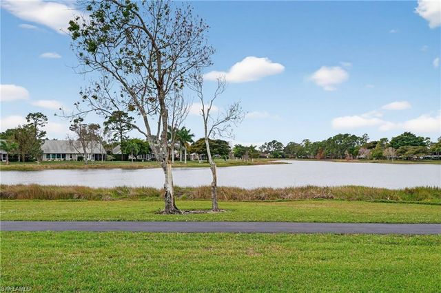 2827 Aintree LN C102, Naples, FL 34112