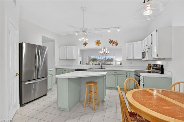 2827 Aintree LN C102, Naples, FL 34112