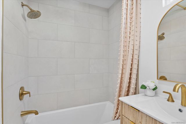 13111 Tobiasson Rd, Poway, CA 92064