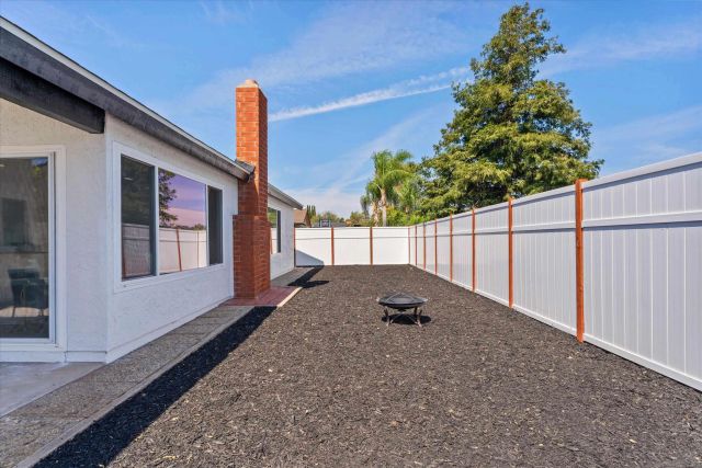 13111 Tobiasson Rd, Poway, CA 92064