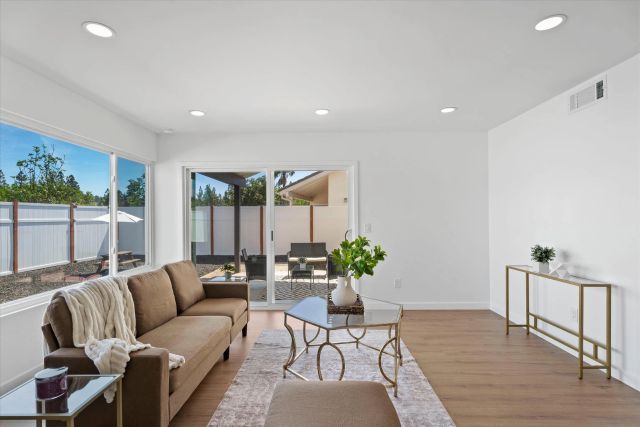 13111 Tobiasson Rd, Poway, CA 92064