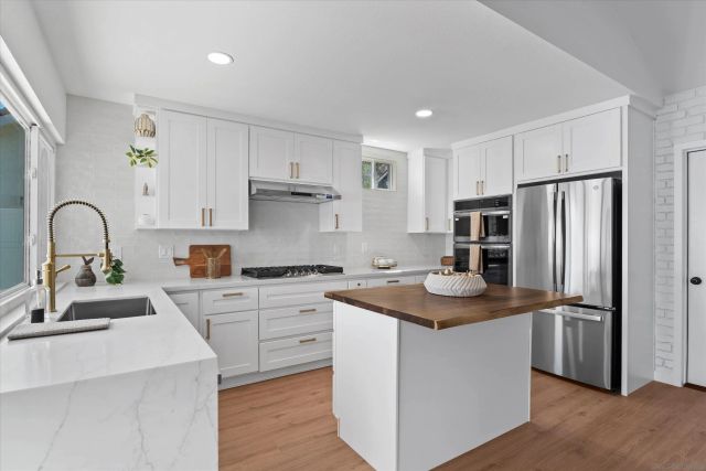 13111 Tobiasson Rd, Poway, CA 92064