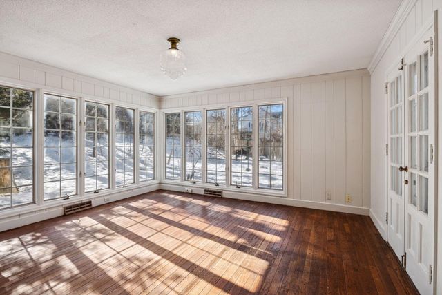 2740 Thomas Avenue S, Minneapolis, MN 55416