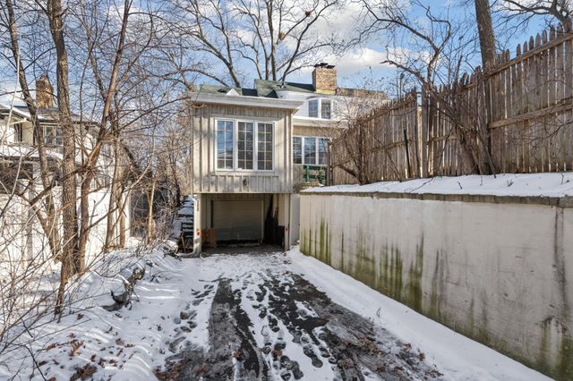 2740 Thomas Avenue S, Minneapolis, MN 55416