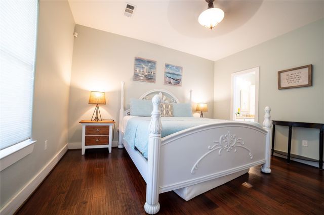 449 Atkinson Street, Crystal Beach, TX 77650