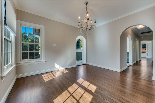 5507 Mccommas Boulevard, Dallas, TX 75206