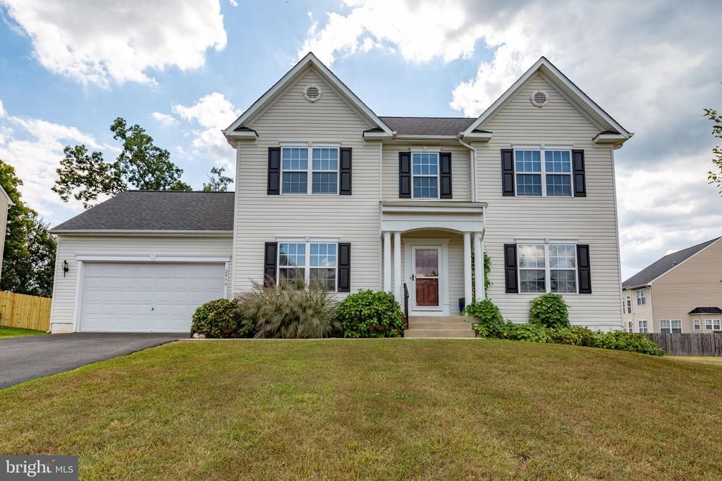 2036 MOURNING DOVE DR, Locust Grove, VA 22508