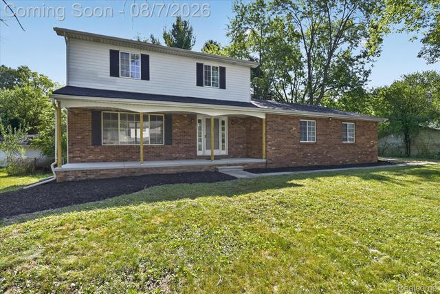 3461 Maple Drive, Ypsilanti, MI 48197