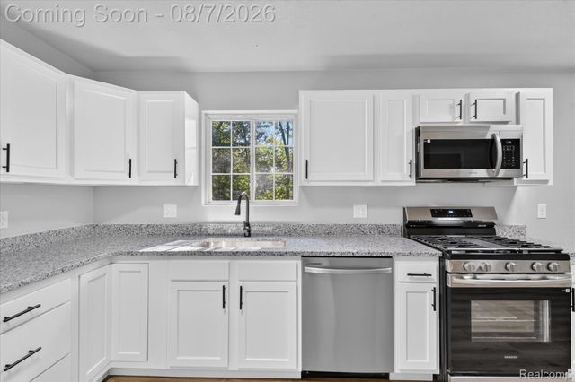 3461 Maple Drive, Ypsilanti, MI 48197