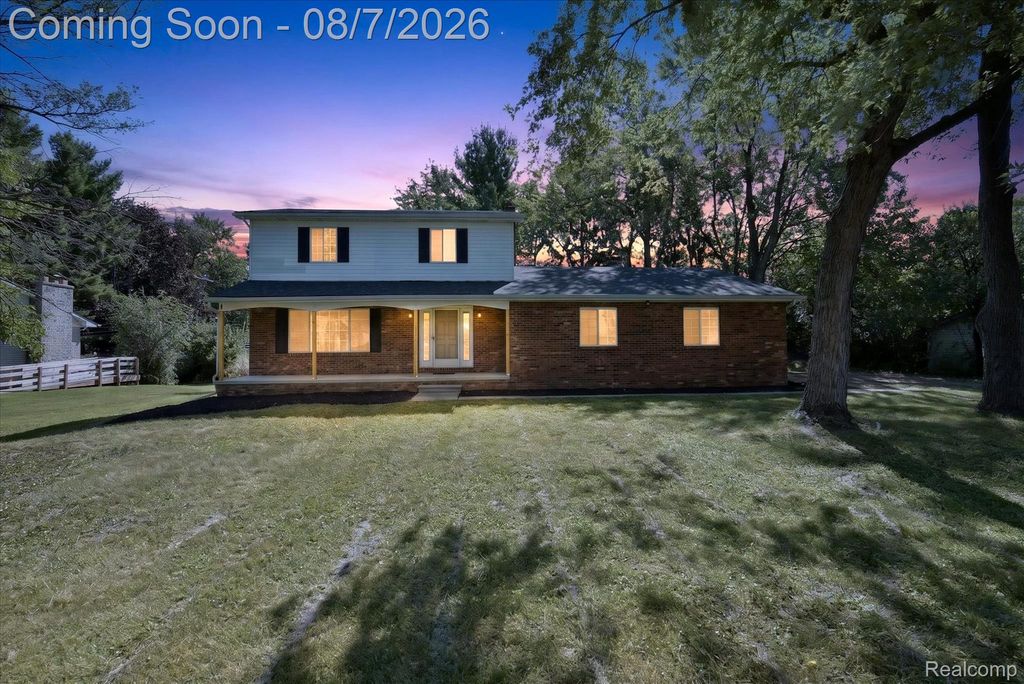 3461 Maple Drive, Ypsilanti, MI 48197