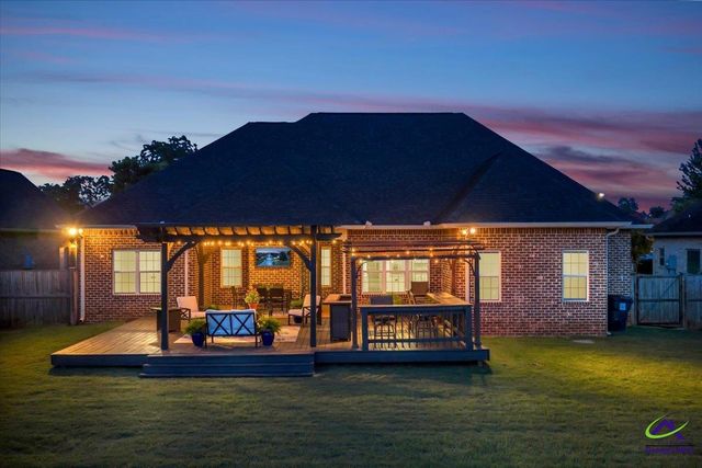 304 Norfolk Circle, Warner Robins, GA 31088