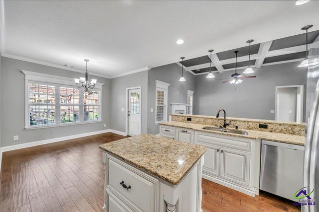304 Norfolk Circle, Warner Robins, GA 31088