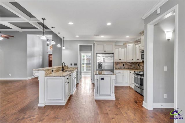 304 Norfolk Circle, Warner Robins, GA 31088