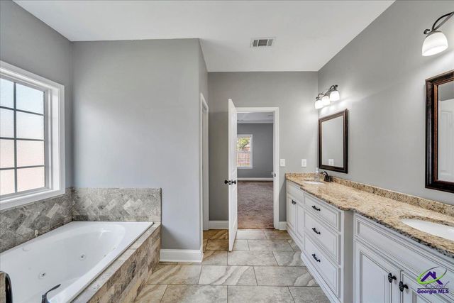 304 Norfolk Circle, Warner Robins, GA 31088