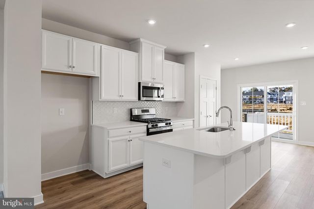 31 SAGE WAY, Mount Laurel, NJ 08054