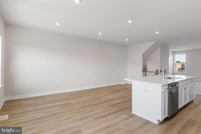 31 SAGE WAY, Mount Laurel, NJ 08054