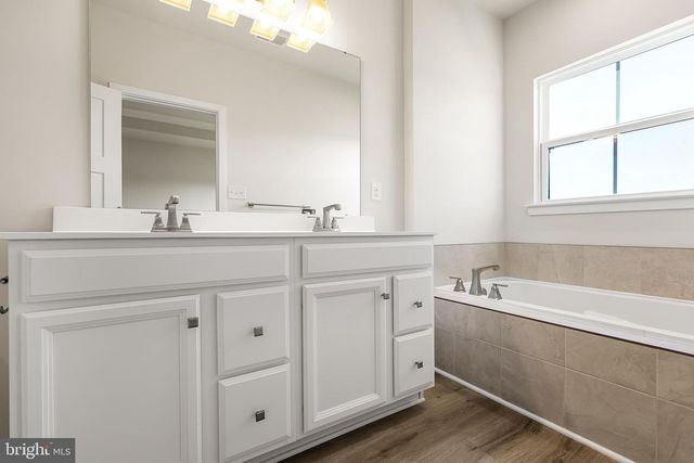 31 SAGE WAY, Mount Laurel, NJ 08054