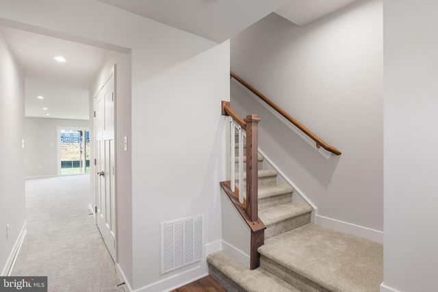 31 SAGE WAY, Mount Laurel, NJ 08054