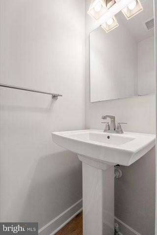 31 SAGE WAY, Mount Laurel, NJ 08054