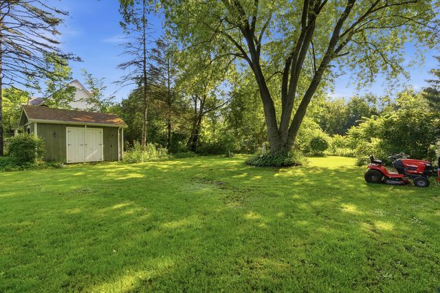 937 Elsie Avenue, Gurnee, IL 60031
