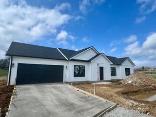 129 Hidden Treasure Drive, Georgetown, KY 40324