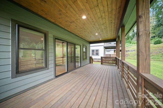 87 Glendale Avenue, Asheville, NC 28803