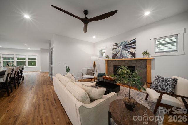 87 Glendale Avenue, Asheville, NC 28803