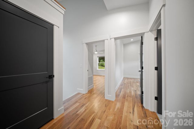 87 Glendale Avenue, Asheville, NC 28803