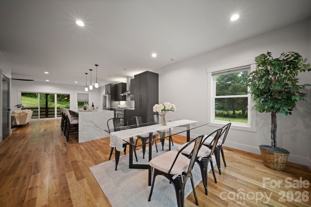 87 Glendale Avenue, Asheville, NC 28803