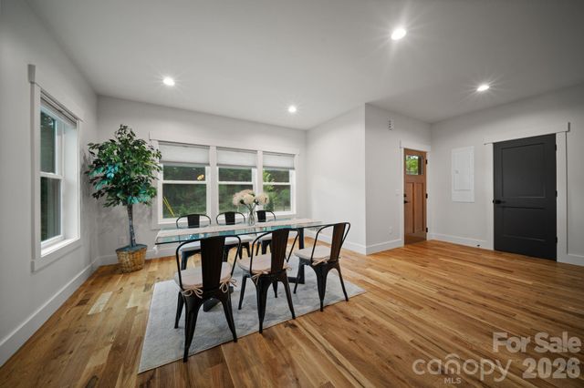 87 Glendale Avenue, Asheville, NC 28803