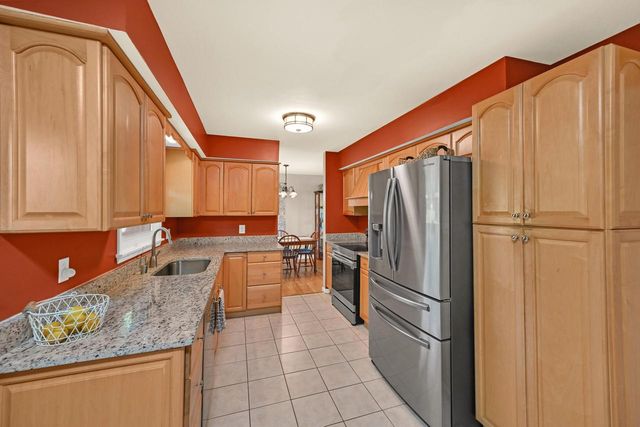 739 6th AVENUE, Grafton, WI 53024