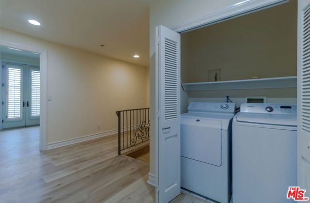 132 S Crescent Drive 103, Beverly Hills, CA 90212