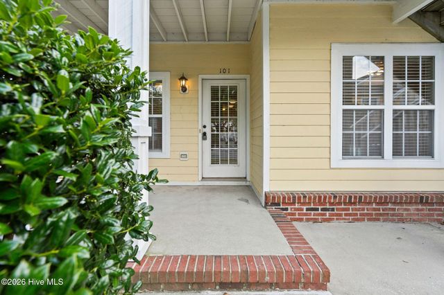 2306 Wrightsville Avenue Apt 101, Wilmington, NC 28403