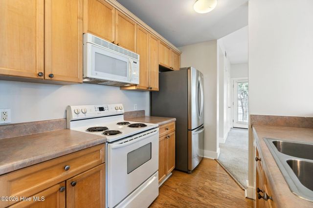 2306 Wrightsville Avenue Apt 101, Wilmington, NC 28403