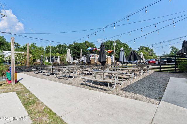 2306 Wrightsville Avenue Apt 101, Wilmington, NC 28403