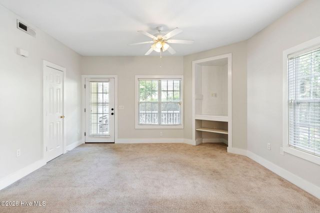 2306 Wrightsville Avenue Apt 101, Wilmington, NC 28403
