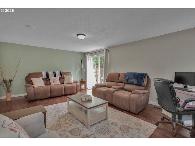16020 Sw CATTAIL Ct, Portland, OR 97223