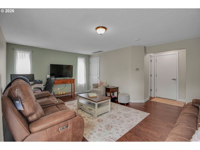 16020 Sw CATTAIL Ct, Portland, OR 97223