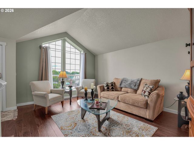16020 Sw CATTAIL Ct, Portland, OR 97223