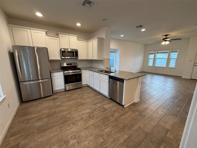 234 Spiny Lizard LN, San Marcos, TX 78666