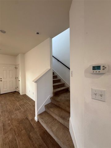 234 Spiny Lizard LN, San Marcos, TX 78666