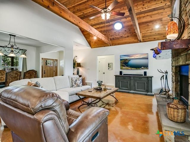 530 Cascade Trail, San Marcos, TX 78666