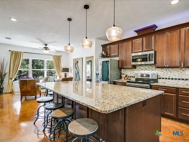 530 Cascade Trail, San Marcos, TX 78666
