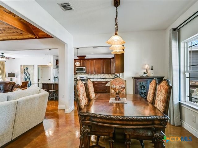 530 Cascade Trail, San Marcos, TX 78666