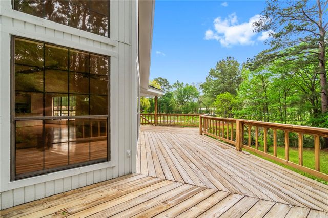 200 Johnson Road, Coldspring, TX 77331
