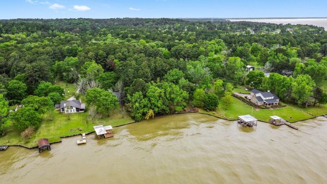 200 Johnson Road, Coldspring, TX 77331