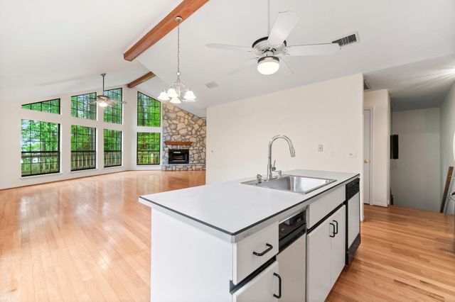 200 Johnson Road, Coldspring, TX 77331